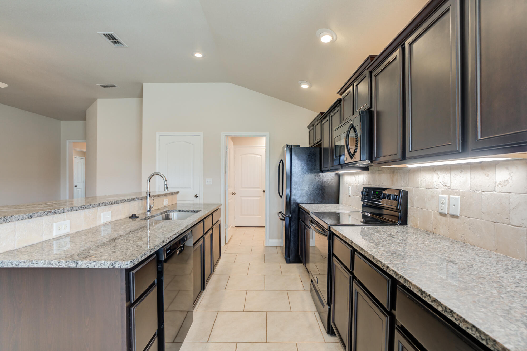 5502 113th Street Lubbock, TX 79424 - Photo 29 of 40 5502-113th-St_Lubbock-TX_28