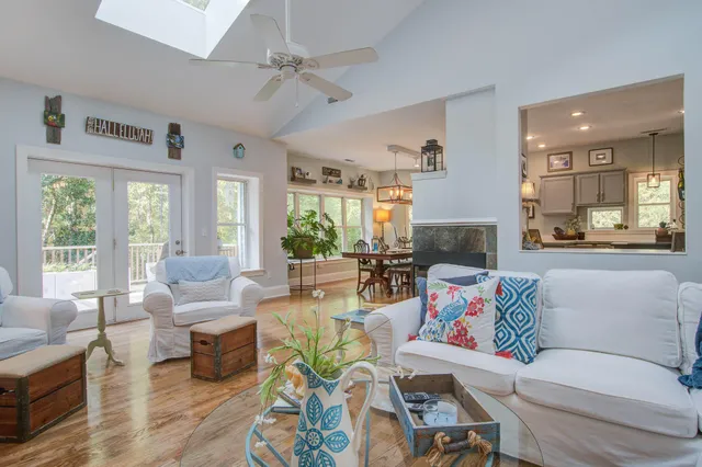 $5,500 | 515 Commonwealth Road, Mount Pleasant, SC 29466