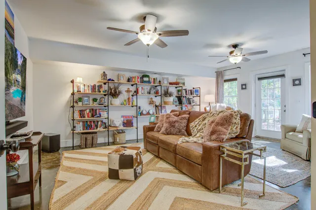 $5,750 | 515 Commonwealth Road, Mount Pleasant, SC 29466