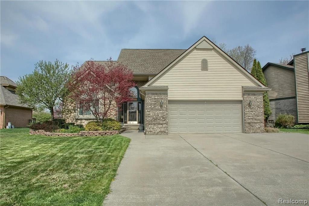 51955 Lillian Road Chesterfield, MI 48047 - Photo 1 of 33