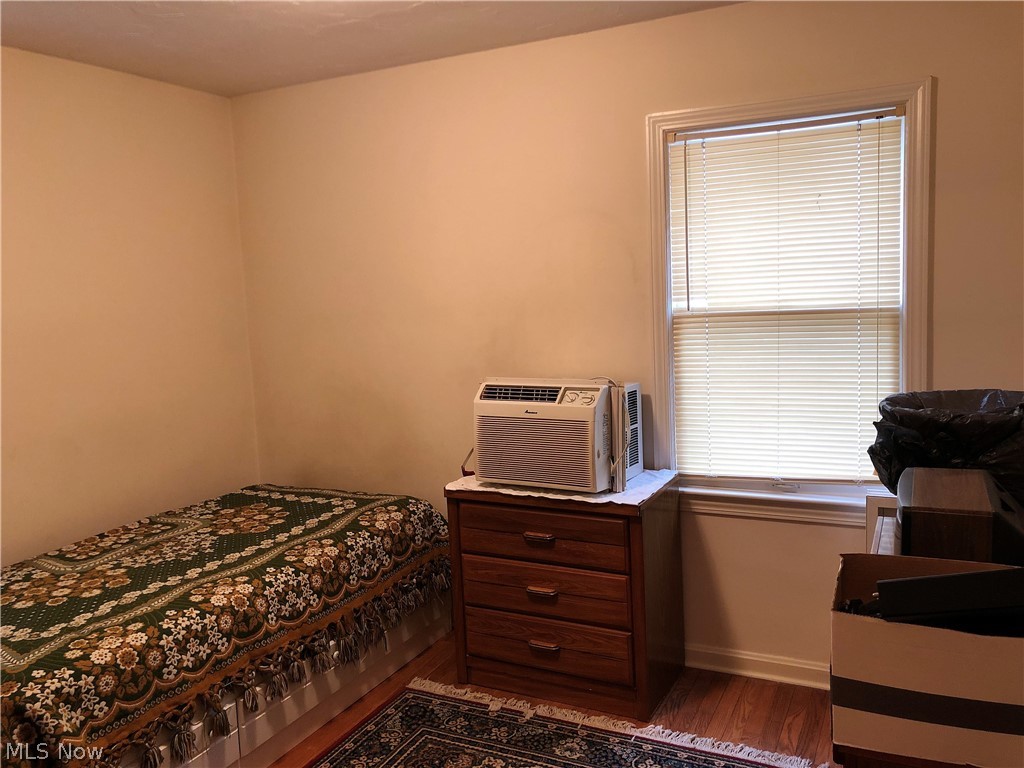 1282 Sunset Road Cleveland, OH 44124 - Photo 10 of 21