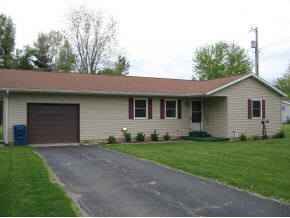 912 West Fortna Drive Rochester, IN 46975 - Photo 1 of 12 Gallery Image 1