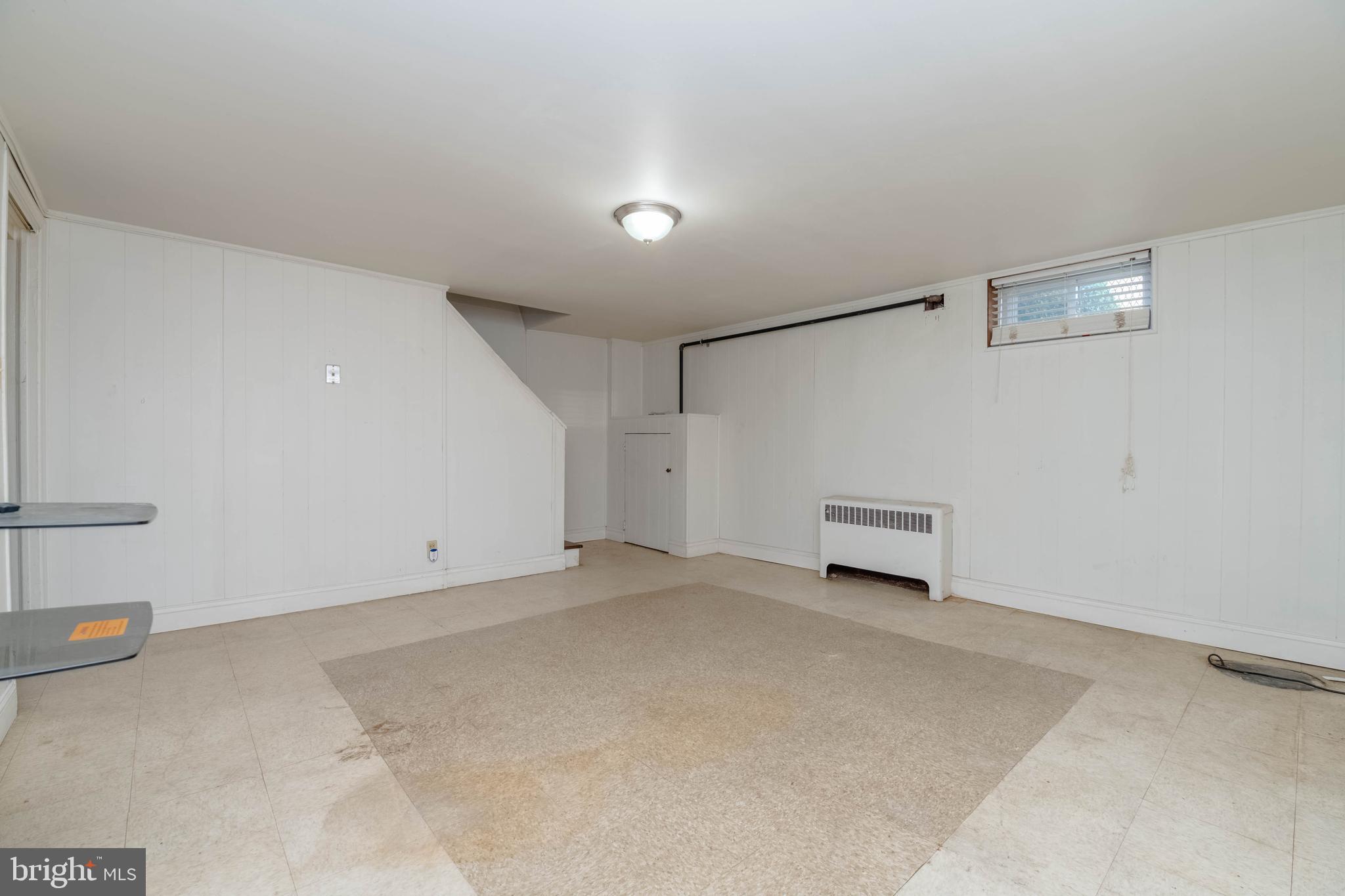 1517 North Potomac Street Baltimore, MD 21213 - Photo 30 of 44 an empty room with a empty space