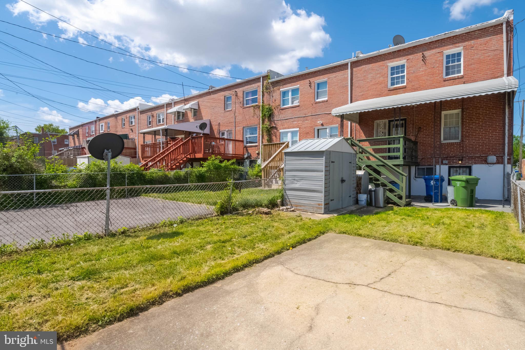 1517 North Potomac Street Baltimore, MD 21213 - Photo 41 of 44 a view of a house with backyard and sitting area