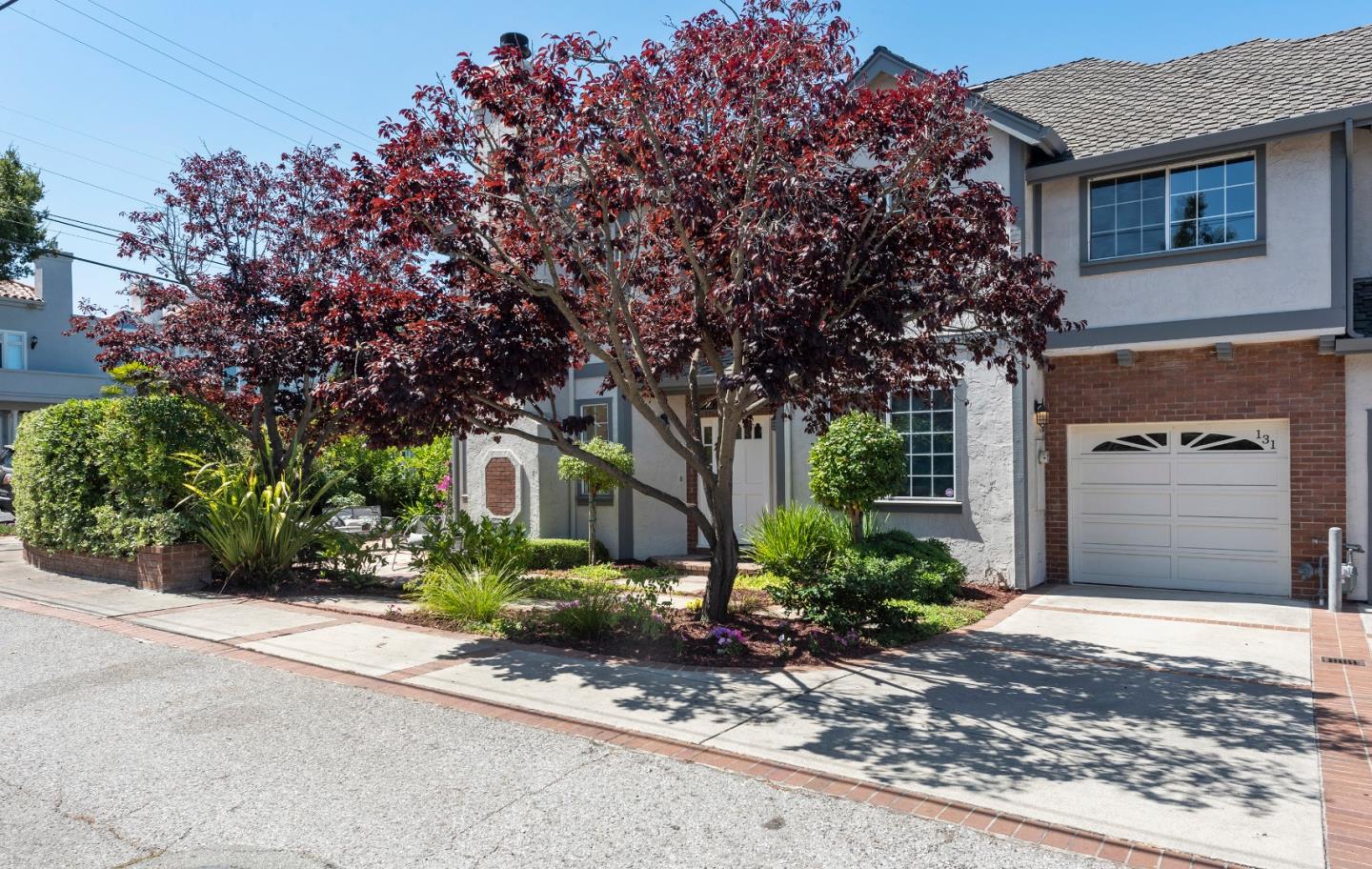 131 Giffin Road Los Altos, CA 94022 - Photo 3 of 29 a front view of a house with garden