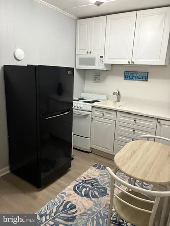 $1,500 | 3010 South Philadelphia Avenue, Unit 303N, Ocean City, MD 21842