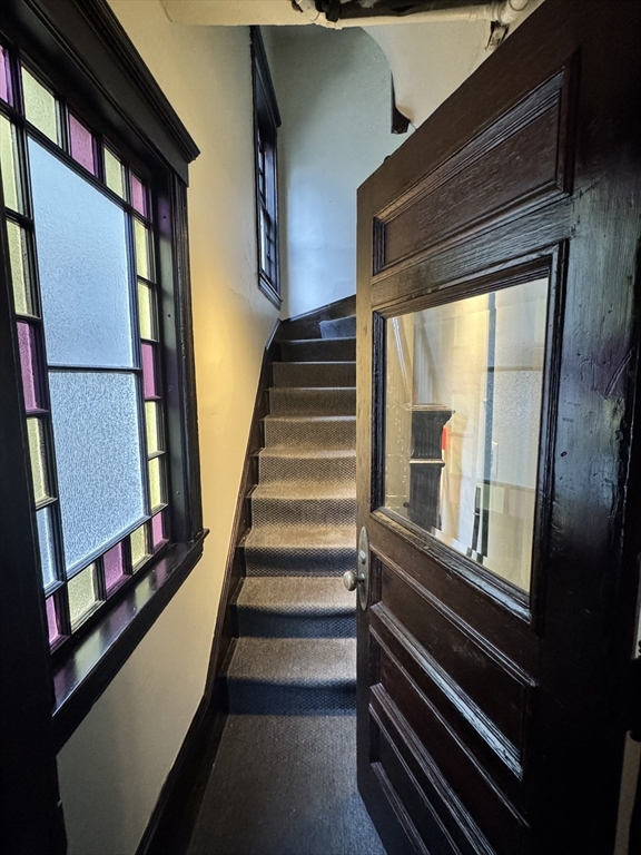 142 Calumet Street Boston, MA 02120 - Photo 3 of 42