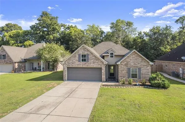 $262,000 | 1394 Rue Riviere Drive, Port Allen, LA 70767