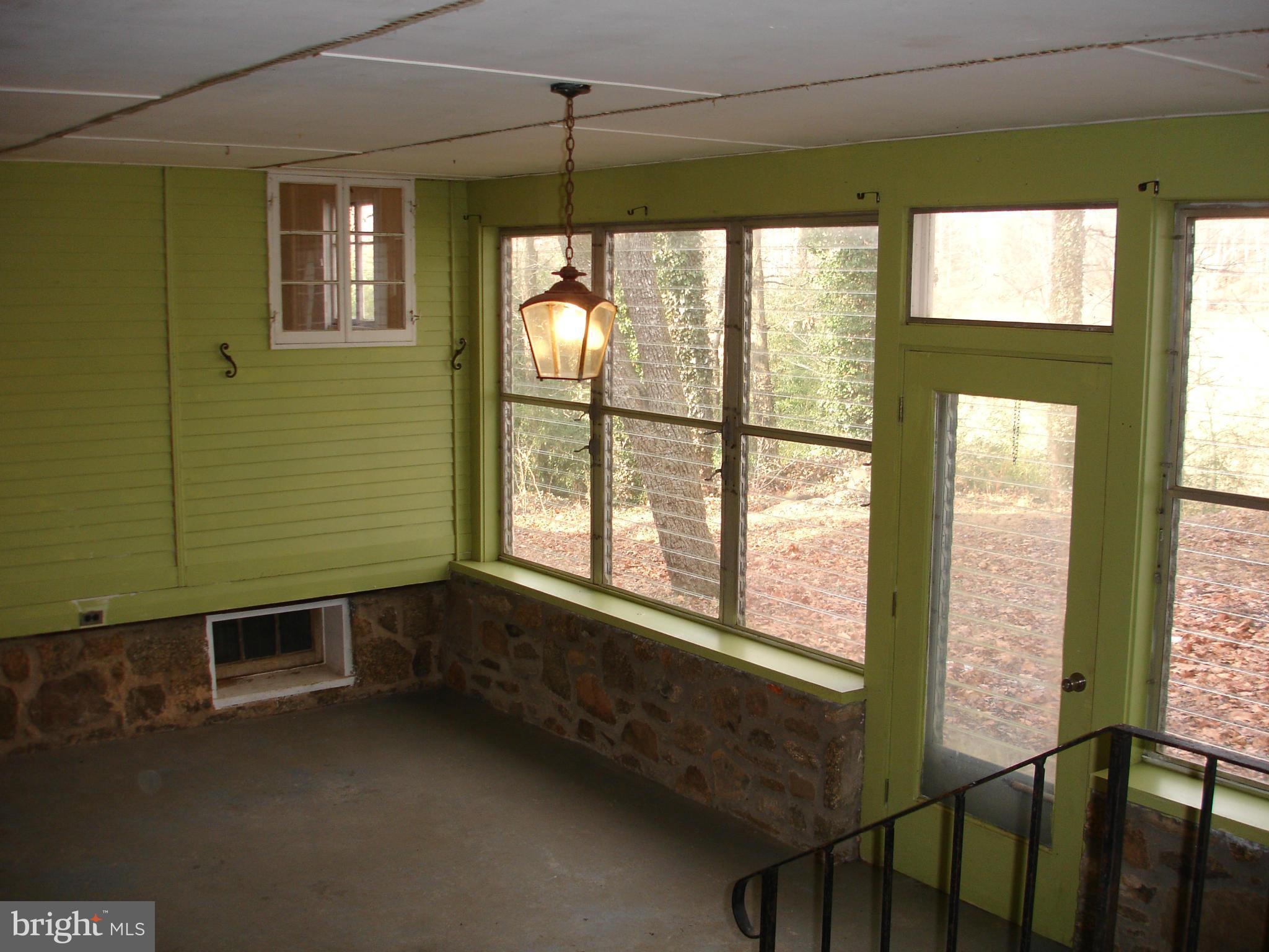 13072 Hume Road Hume, VA 22639 - Photo 11 of 21 Interior (General)