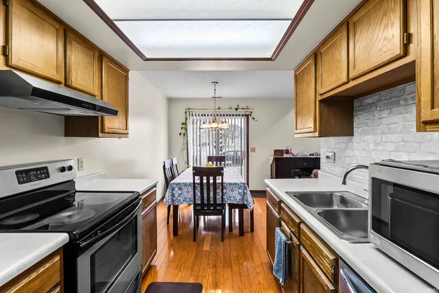 $182,900 | 6017 Sawmill Woods Drive, Fort Wayne, IN 46835