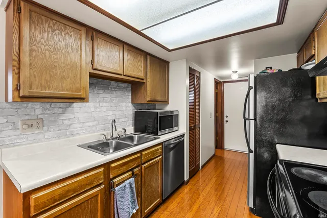 $182,900 | 6017 Sawmill Woods Drive, Fort Wayne, IN 46835