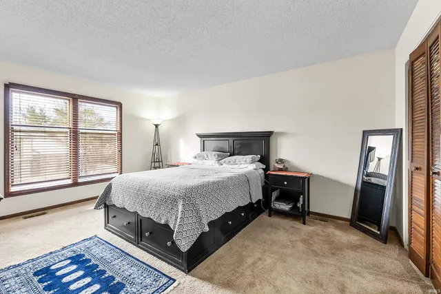 $182,900 | 6017 Sawmill Woods Drive, Fort Wayne, IN 46835