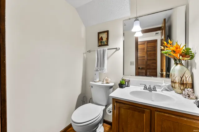 $182,900 | 6017 Sawmill Woods Drive, Fort Wayne, IN 46835