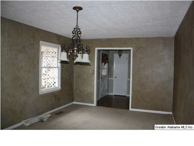 722 Hilton Road Anniston, AL 36207 - Photo 9 of 28