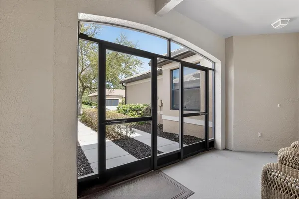 $2,300 | 210 Shell Falls Drive, Apollo Beach, FL 33572