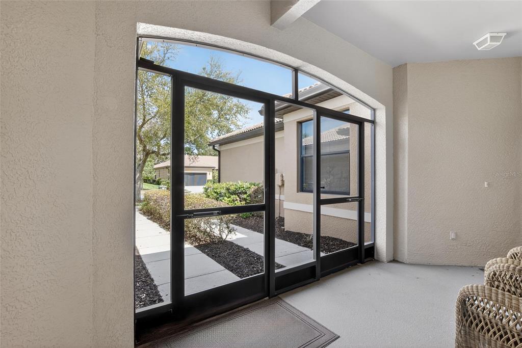 210 Shell Falls Drive Apollo Beach, FL 33572 - Photo 12 of 81