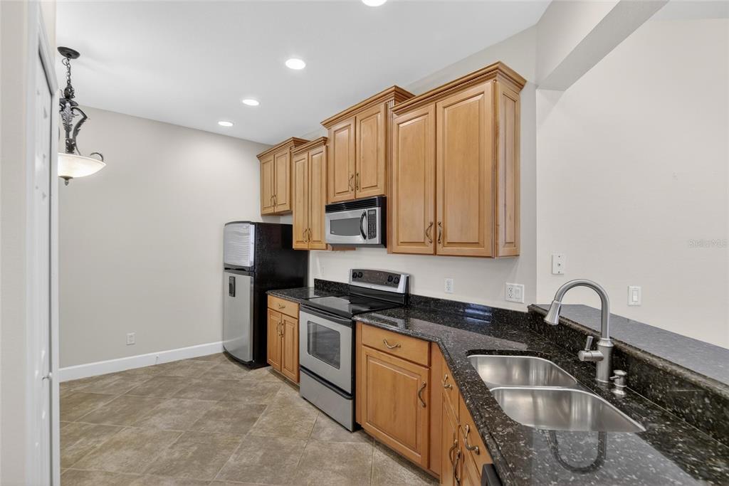 210 Shell Falls Drive Apollo Beach, FL 33572 - Photo 2 of 81