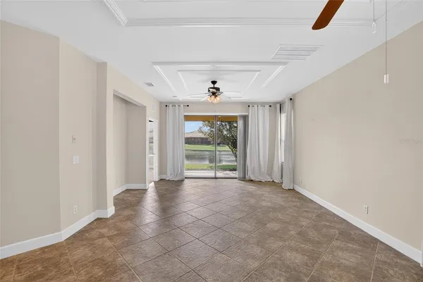 $2,300 | 210 Shell Falls Drive, Apollo Beach, FL 33572