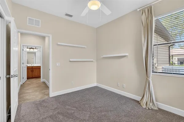 $2,300 | 210 Shell Falls Drive, Apollo Beach, FL 33572