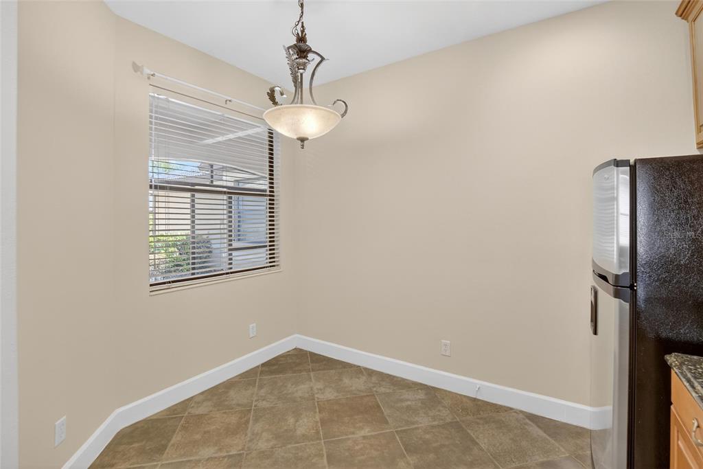 210 Shell Falls Drive Apollo Beach, FL 33572 - Photo 4 of 81