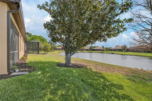 $2,300 | 210 Shell Falls Drive, Apollo Beach, FL 33572