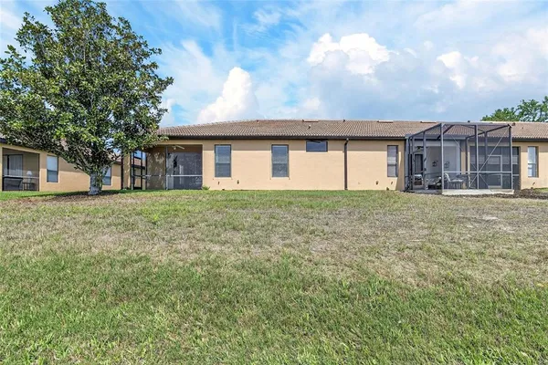 $2,300 | 210 Shell Falls Drive, Apollo Beach, FL 33572