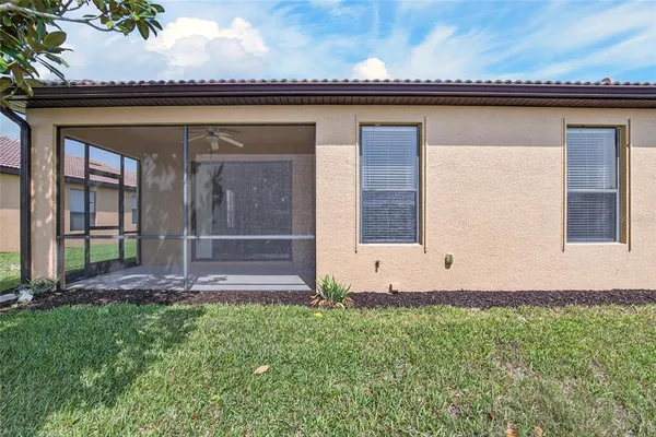 $2,300 | 210 Shell Falls Drive, Apollo Beach, FL 33572