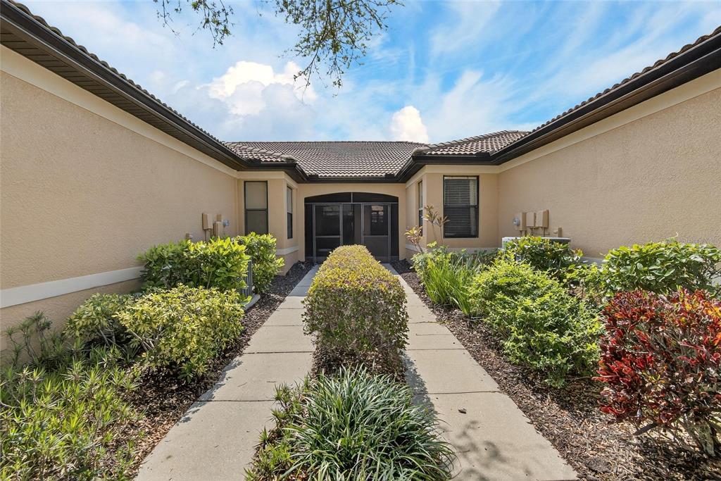 210 Shell Falls Drive Apollo Beach, FL 33572 - Photo 10 of 81