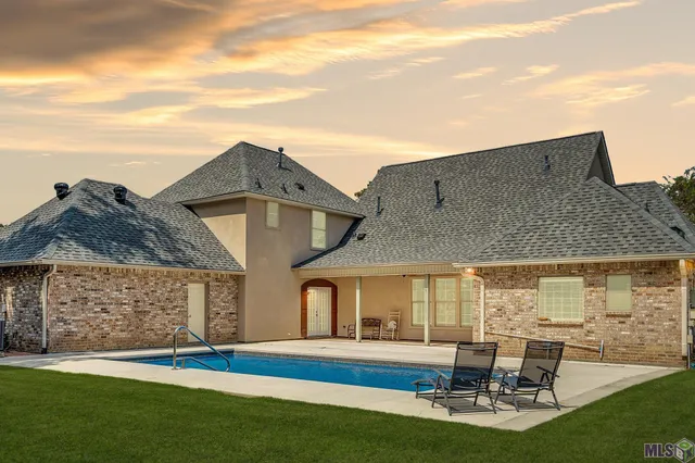 $385,000 | 30545 Cypress Glen Drive, Denham Springs, LA 70726