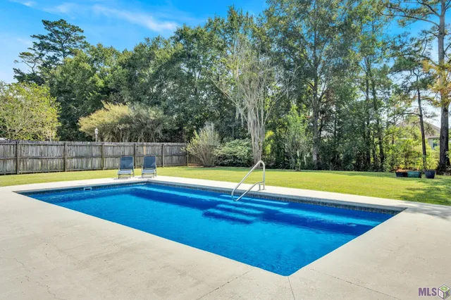 $385,000 | 30545 Cypress Glen Drive, Denham Springs, LA 70726