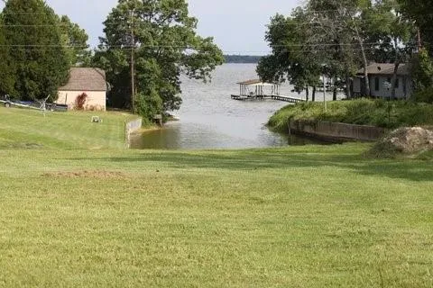 a view of a lake with houses