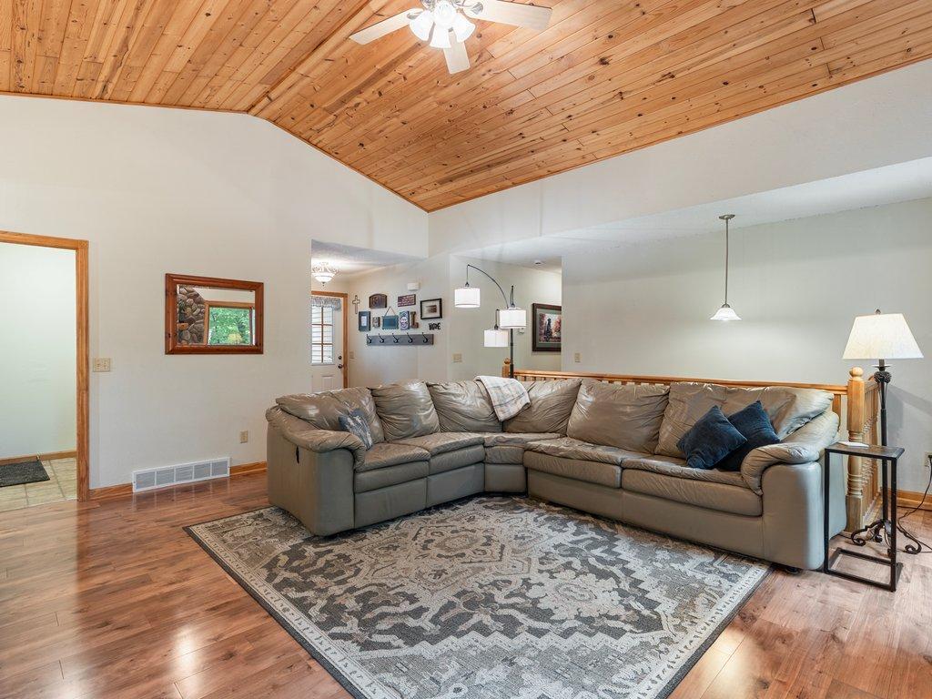 31958 Green Scene Drive Breezy Point, MN 56472 - Photo 5 of 29