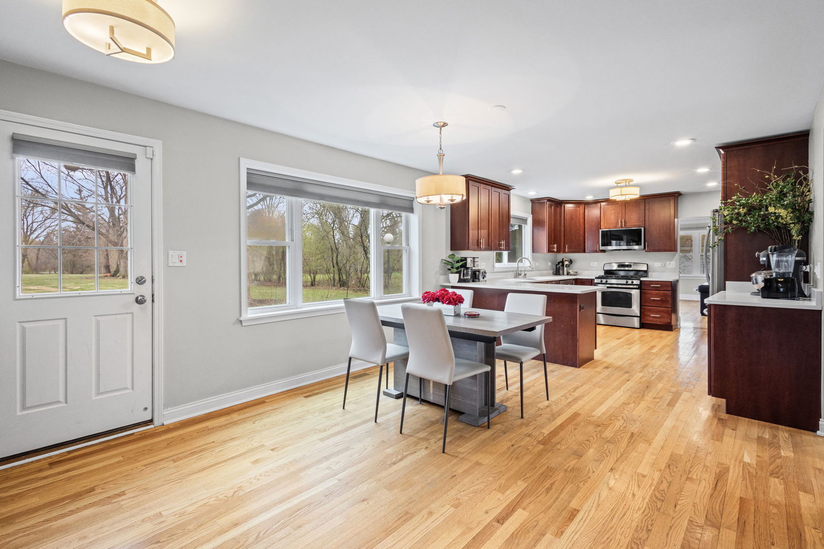 75 Ela Road Inverness, IL 60067 - Photo 16 of 41