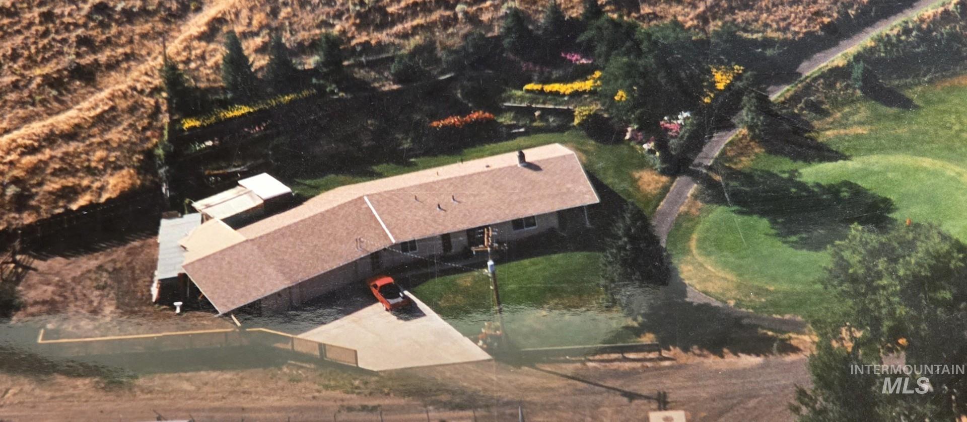 1902 Arlington Street Pomeroy, WA 99347 - Photo 2 of 27 Aerial view of property and surrounding area