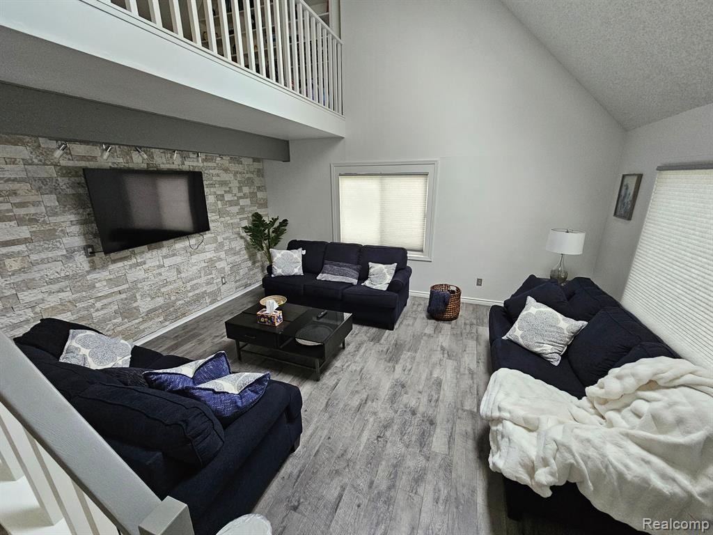 25931 Power Road Farmington, MI 48336 - Photo 12 of 24