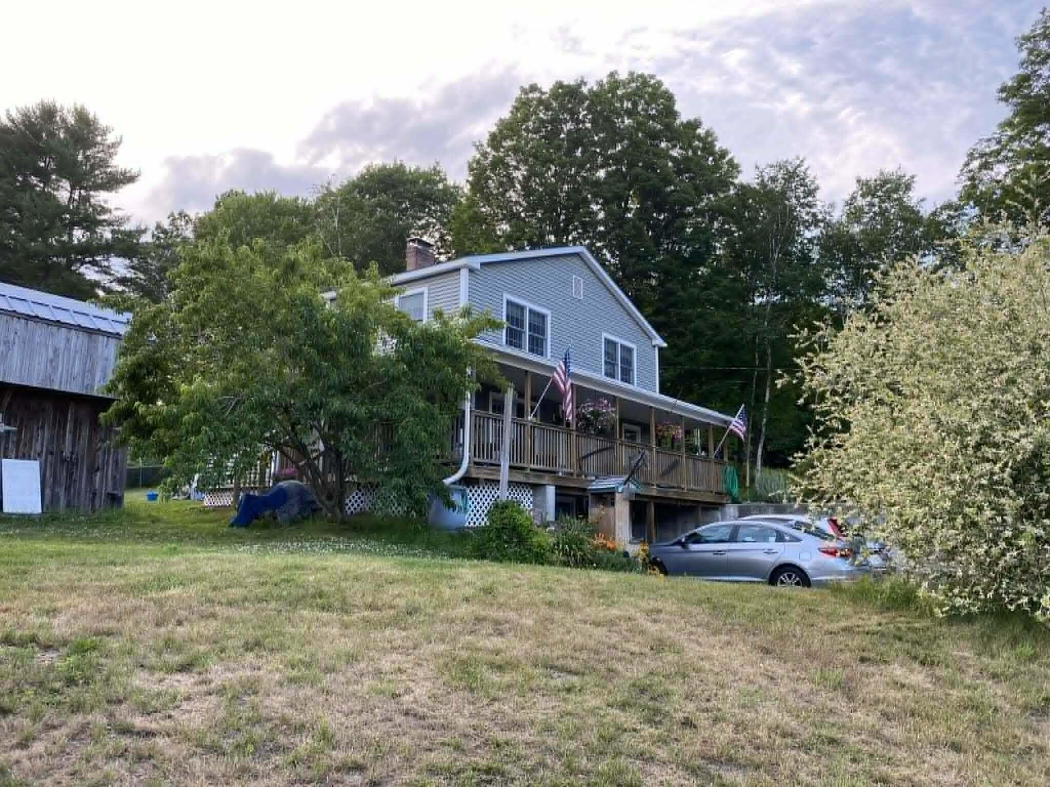 136 Station Road Hebron, ME 04238 - Photo 2 of 22 2d879529-6a3c-4a30-bc10-c7ab3d548f7b