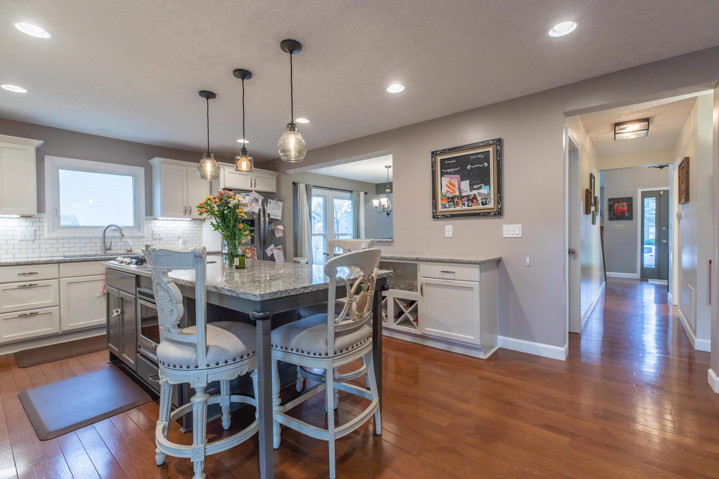 2047 Stancrest Road Dublin, OH 43016 - Photo 10 of 58 QuickEdit-9305