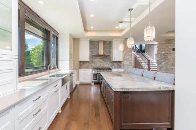 $3,250,000 | 3776 Woodland Cove Parkway, Minnetrista, MN 55331