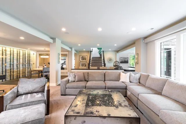 $3,250,000 | 3776 Woodland Cove Parkway, Minnetrista, MN 55331