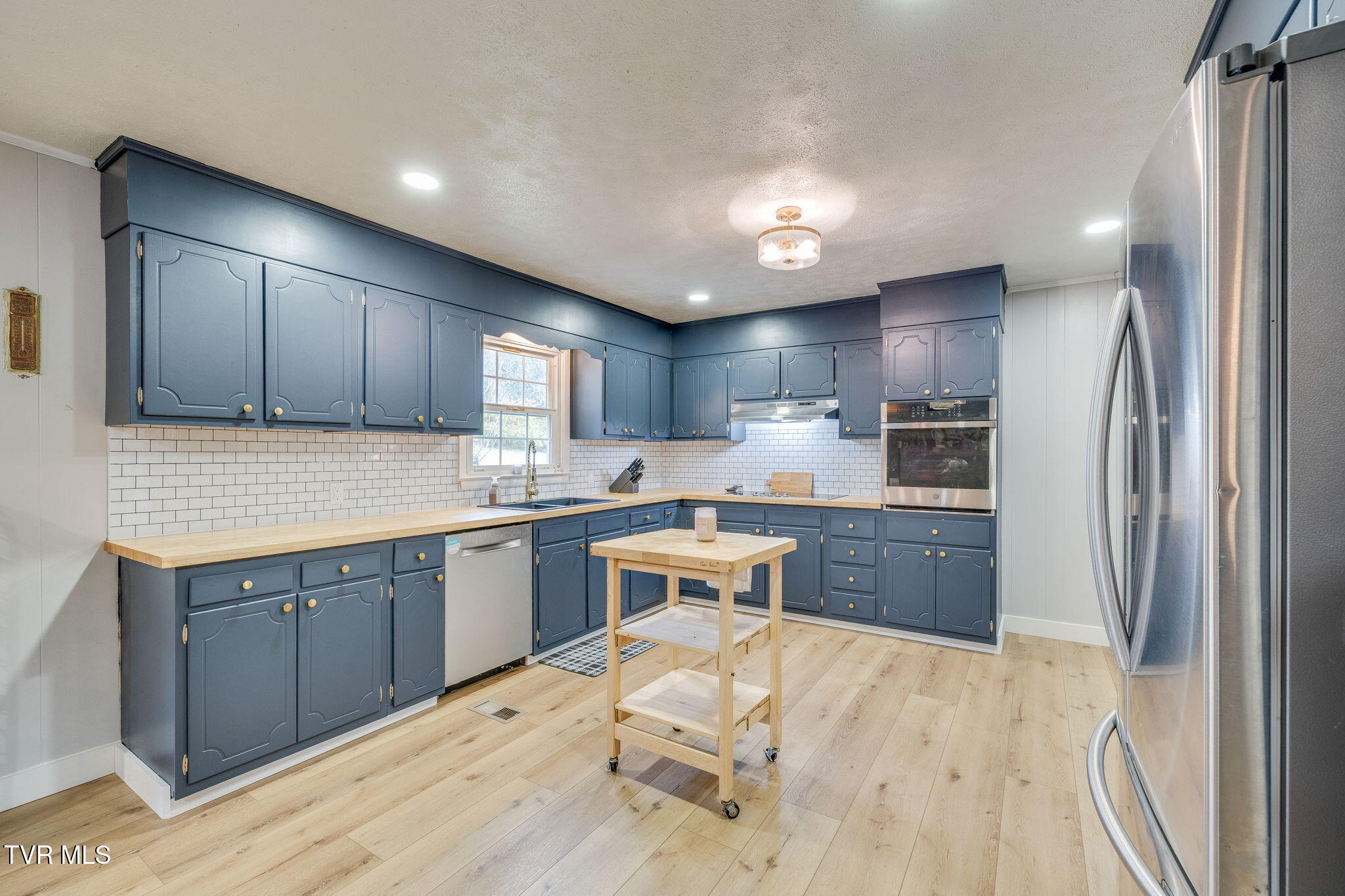 5404 Memorial Boulevard Kingsport, TN 37664 - Photo 13 of 37 013