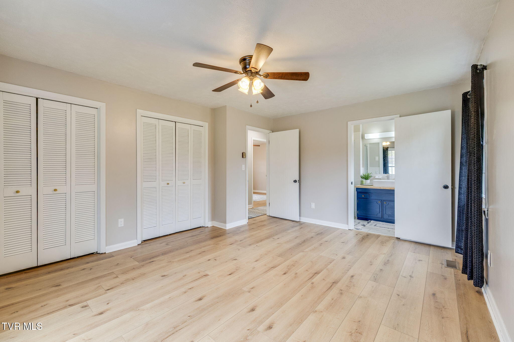 5404 Memorial Boulevard Kingsport, TN 37664 - Photo 17 of 37 017