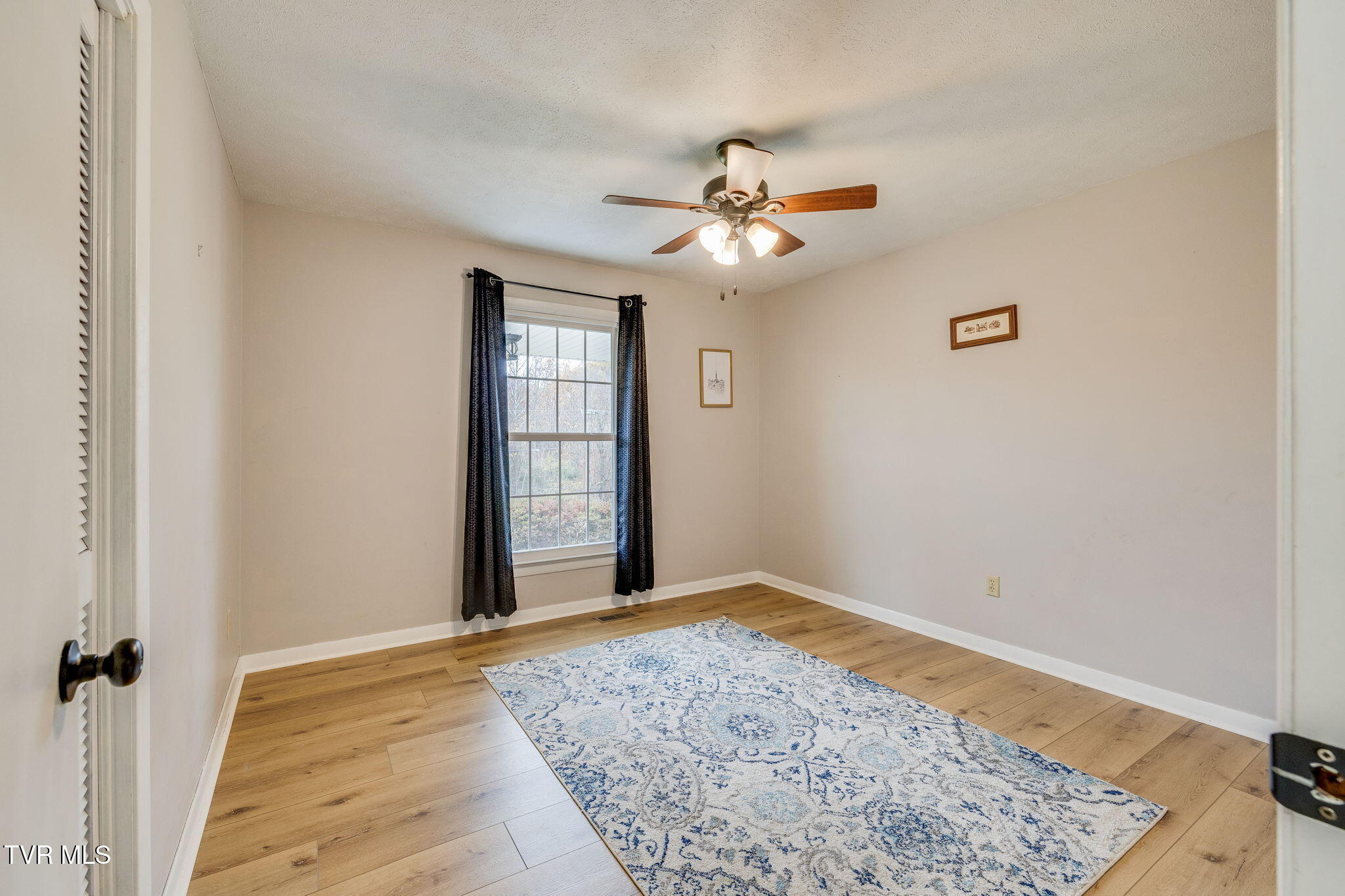 5404 Memorial Boulevard Kingsport, TN 37664 - Photo 22 of 37 022