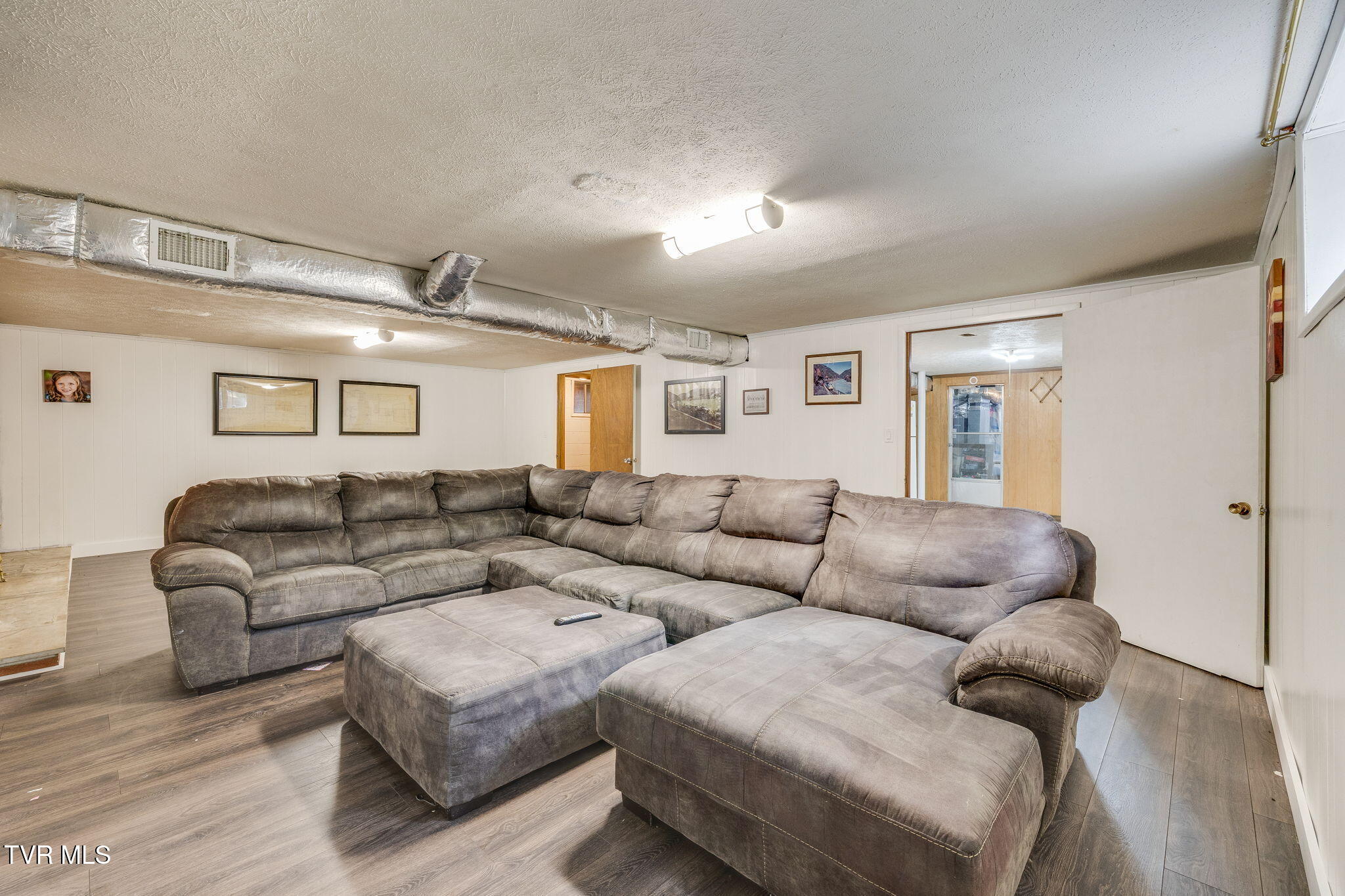 5404 Memorial Boulevard Kingsport, TN 37664 - Photo 26 of 37 026