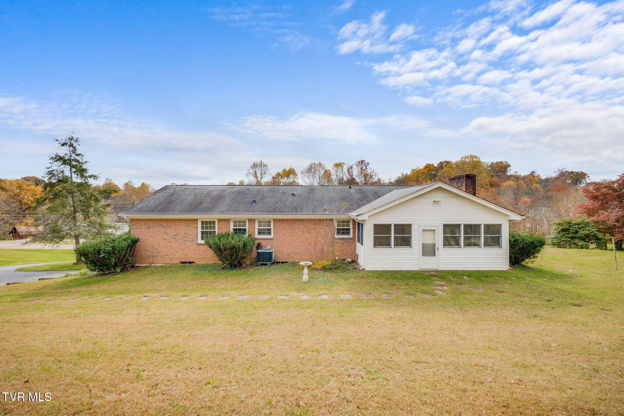 5404 Memorial Boulevard Kingsport, TN 37664 - Photo 35 of 37 035