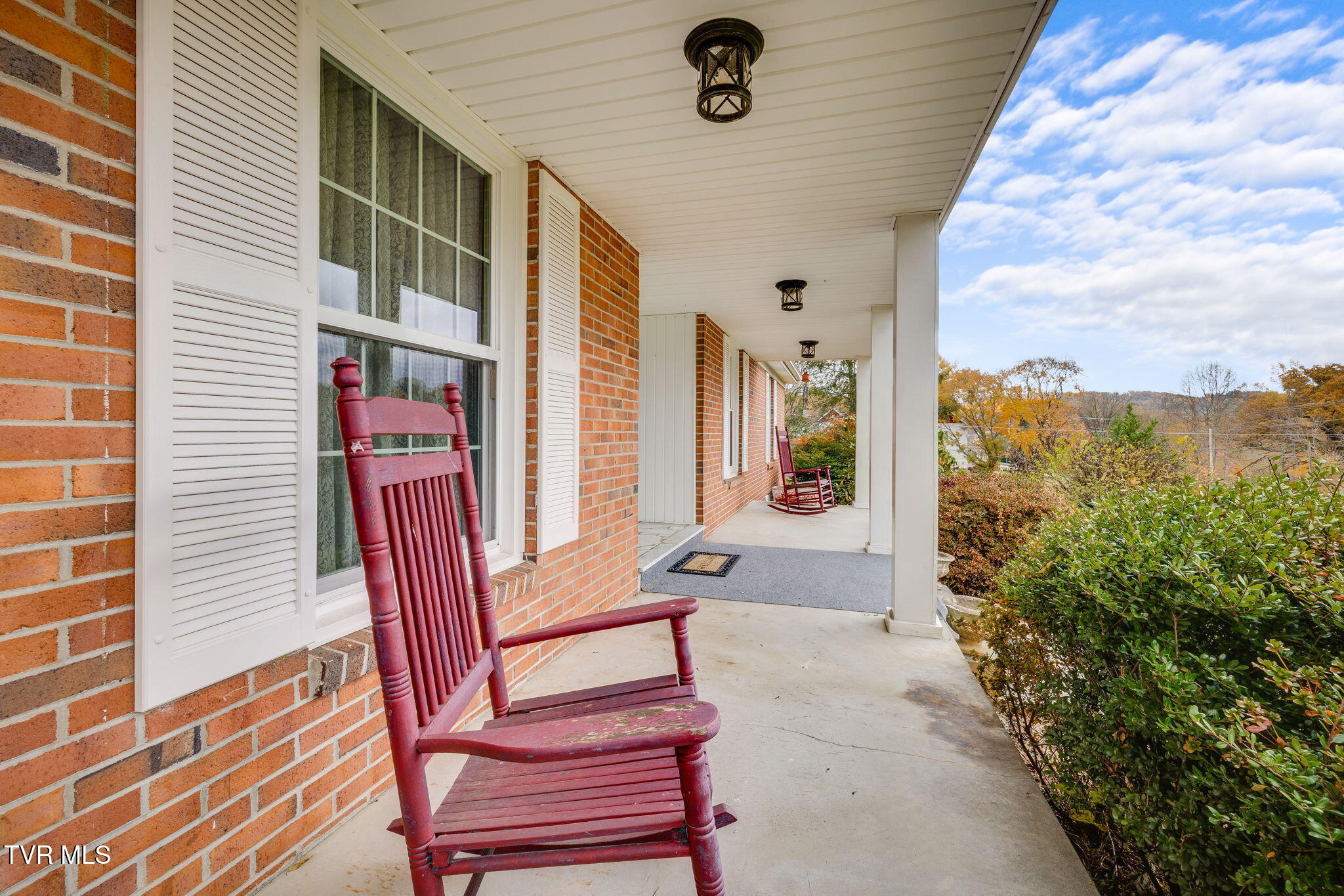 5404 Memorial Boulevard Kingsport, TN 37664 - Photo 4 of 37 004