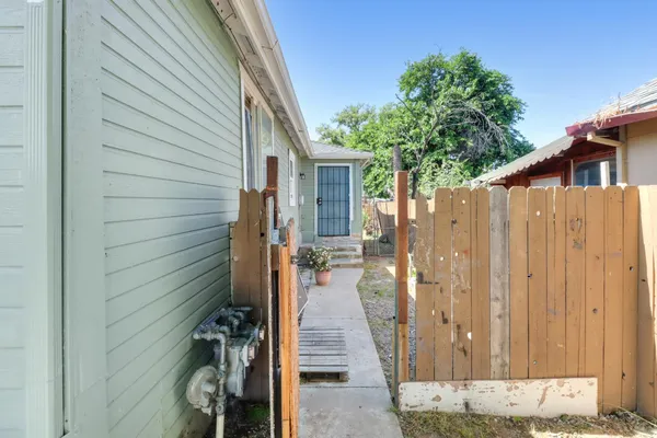 $375,000 | 2585 Beaumont Street, Sacramento, CA 95815