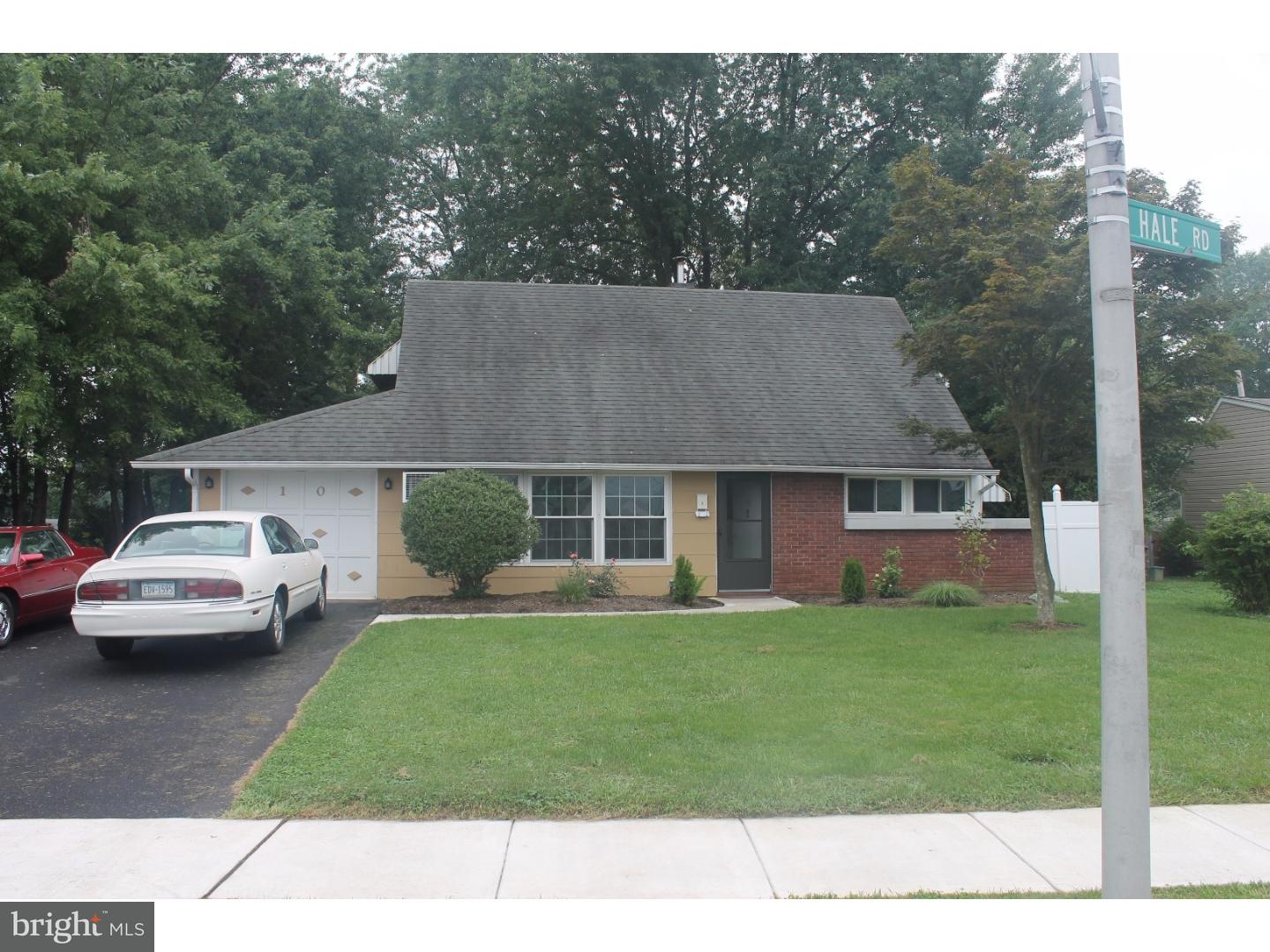 10 Hale Road Levittown, PA 19056 - Photo 2 of 24 Gallery Image 2