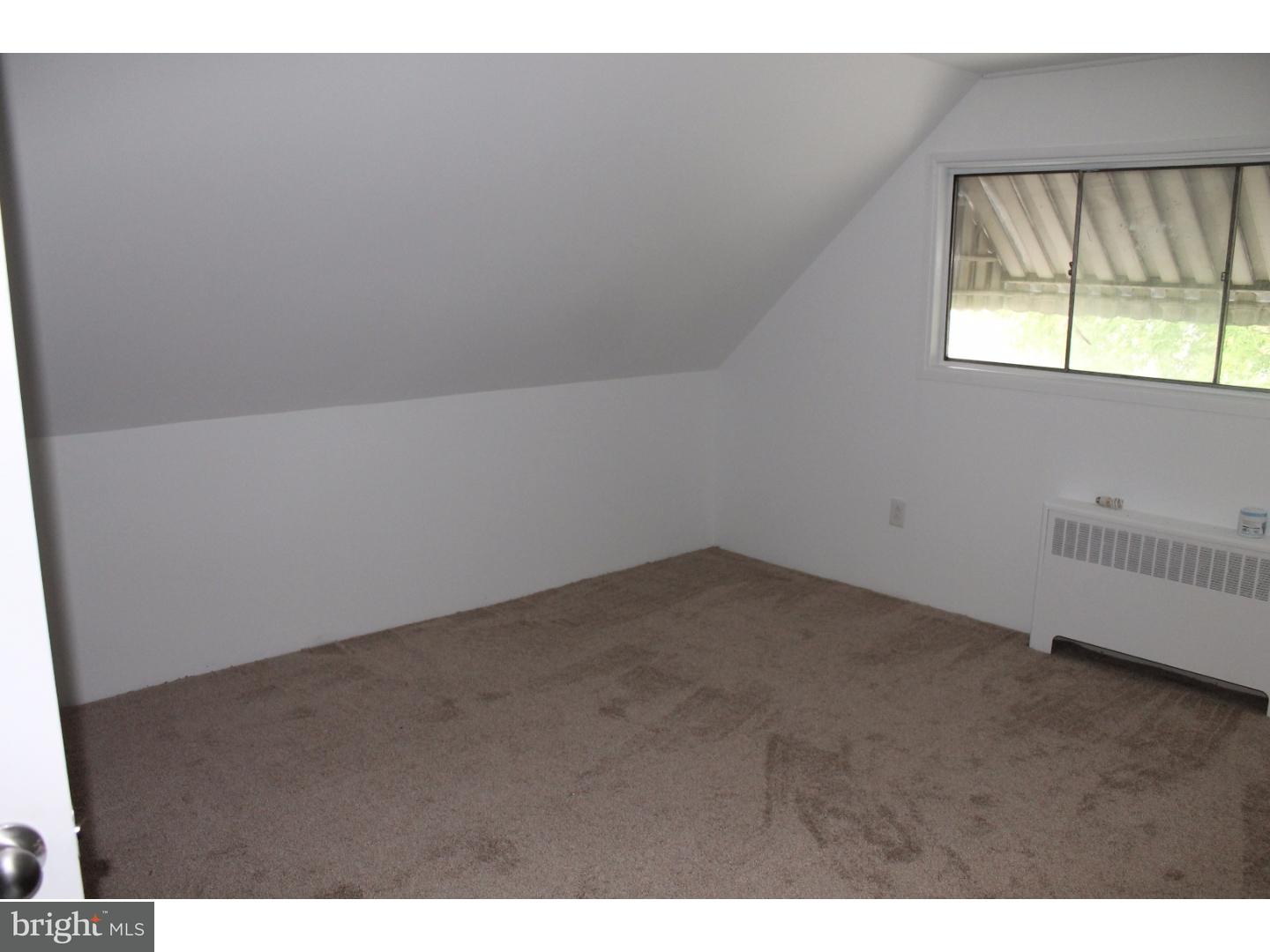 10 Hale Road Levittown, PA 19056 - Photo 14 of 24 Master Bedroom