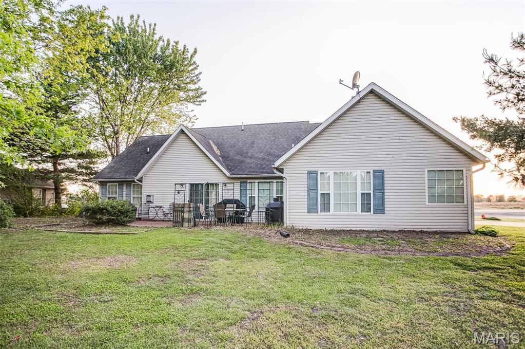 1301 Beaty Mound Road Jerseyville, IL 62052 - Photo 44 of 58