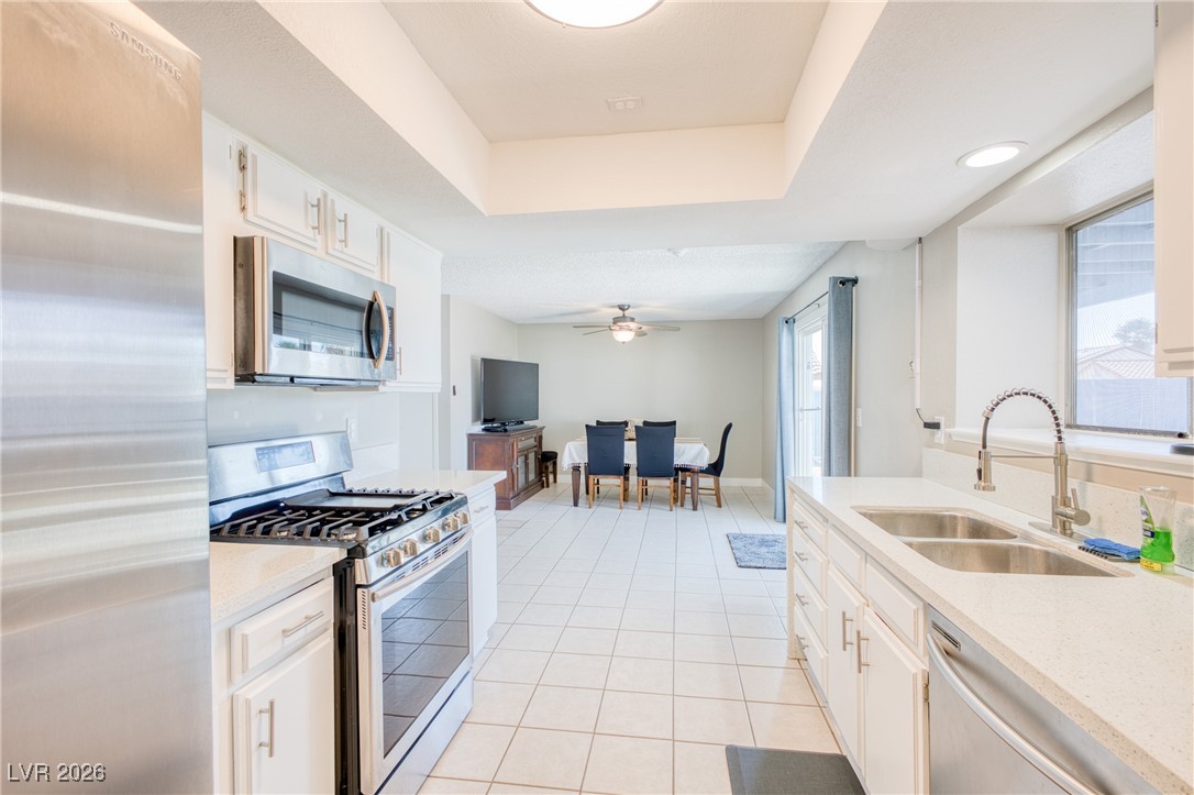 3095 South Quantana Way Laughlin, NV 89029 - Photo 16 of 65